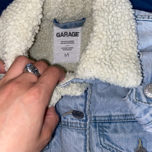 Cropped Sherpa Jacket - Picture 2 of 3